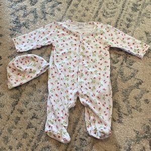 Kissy Kissy footed sleeper with hat - 3-6 months